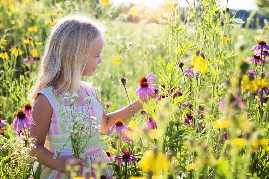 bambina natura